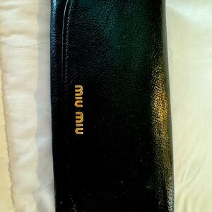 Mui Mui black leather special edition cat long wallet